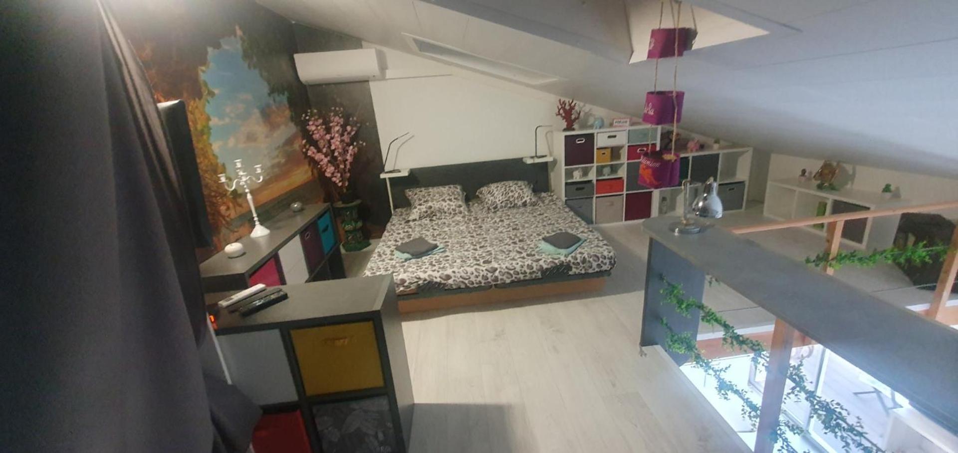 Joli Et Spacieux Studio Avec Garage Au Bord De Mer Fréjus Esterno foto
